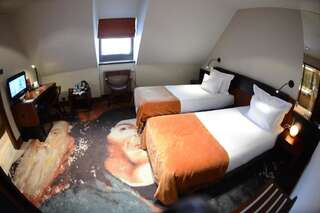 Отель Hotel Krasicki Лидзбарк-Варминьски Двухместный номер с 1 кроватью или 2 отдельными кроватями-5
